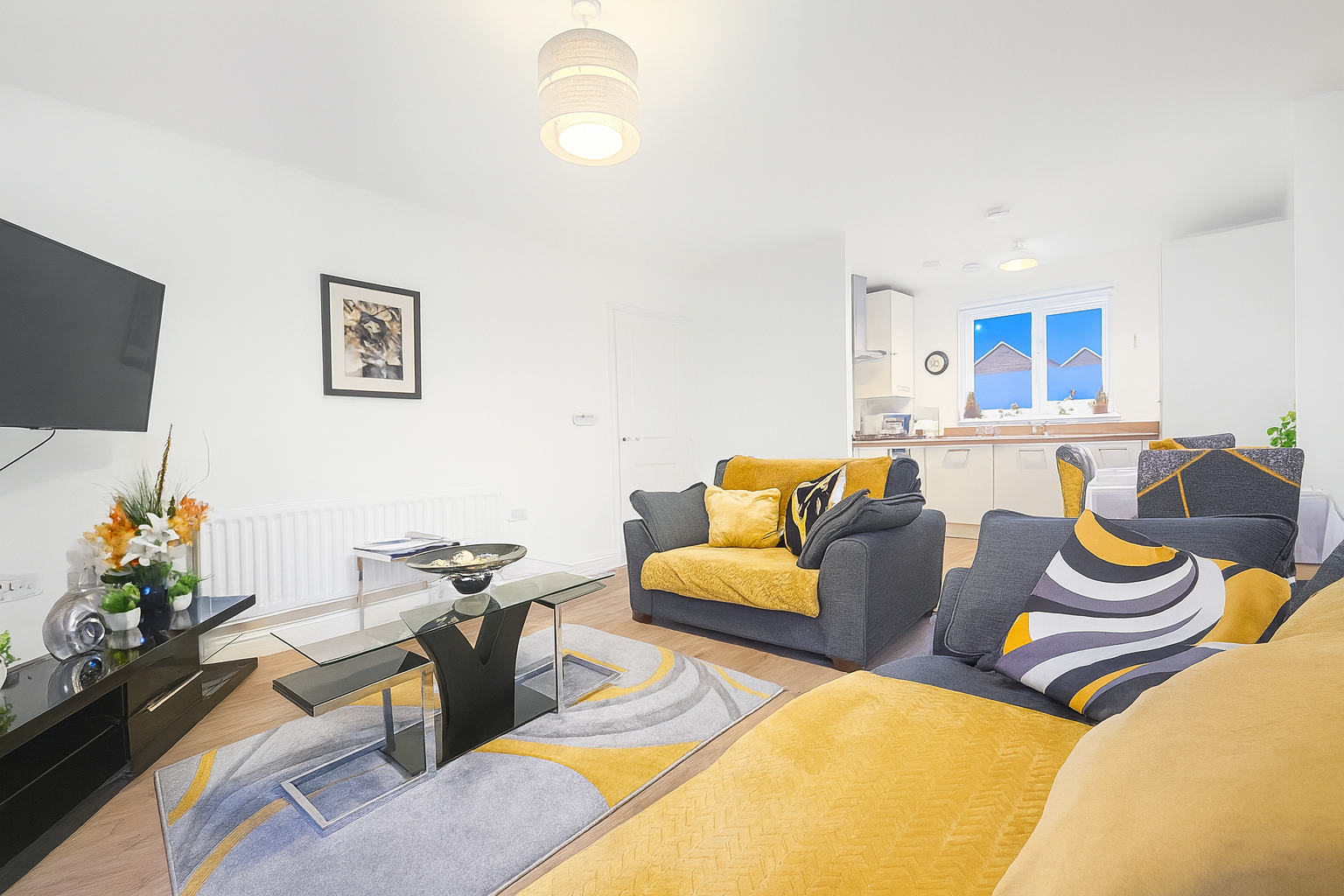 1 bed flat to rent in Vellum Drive, Sittingbourne, ME10 5AW 2