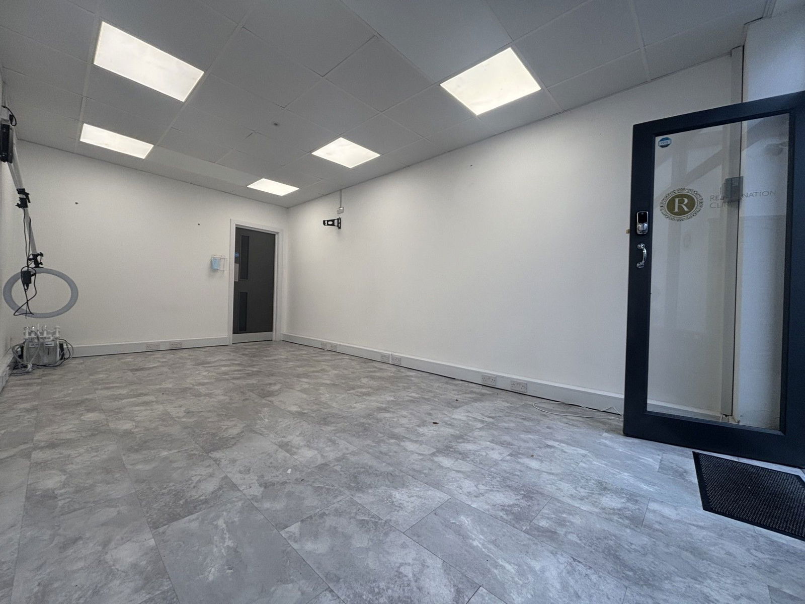 Retail property (high street) to rent in Queen Street, Gravesend, DA12 2EE 2