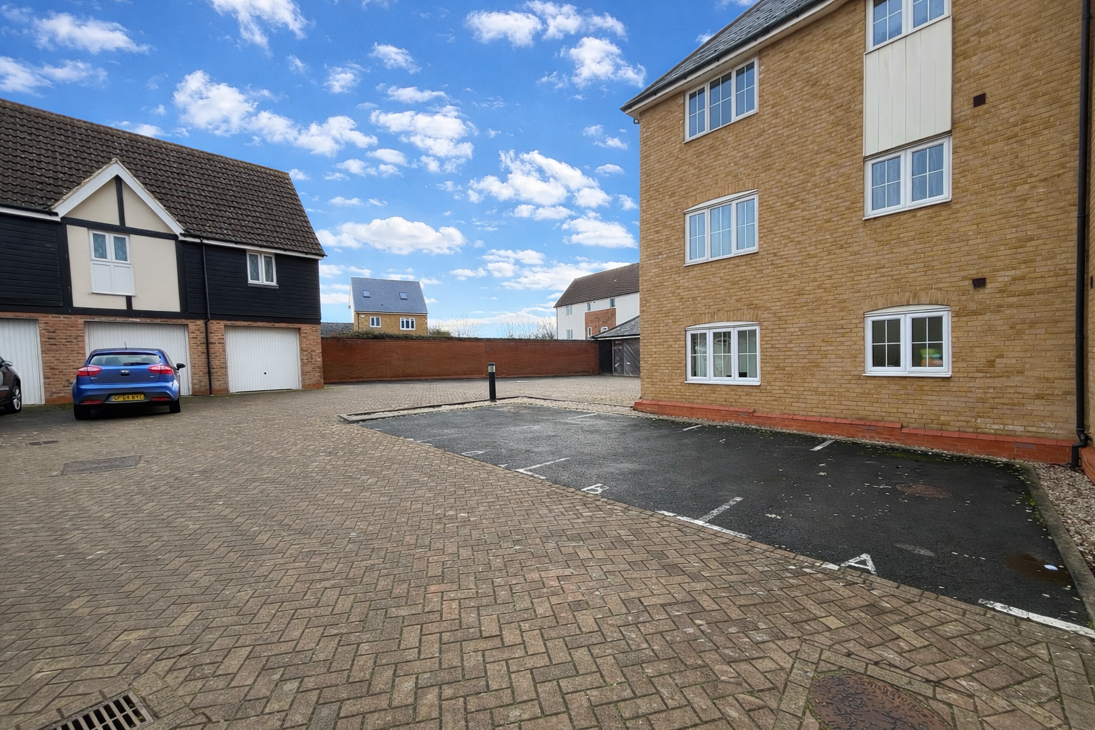 2 bed apartment to rent in Crossways, Sittingbourne, 	ME10 4BY 8