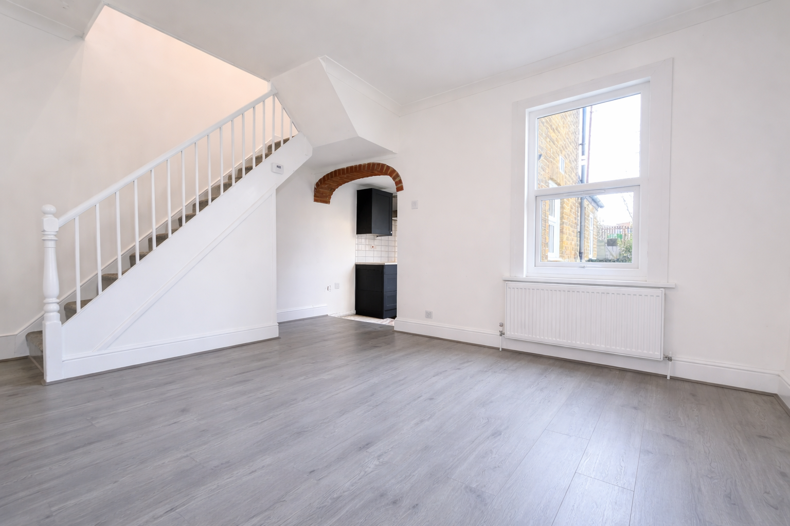 3 bed terraced house to rent in Salisbury Road, Gravesend, DA11 7DE  - Property Image 3