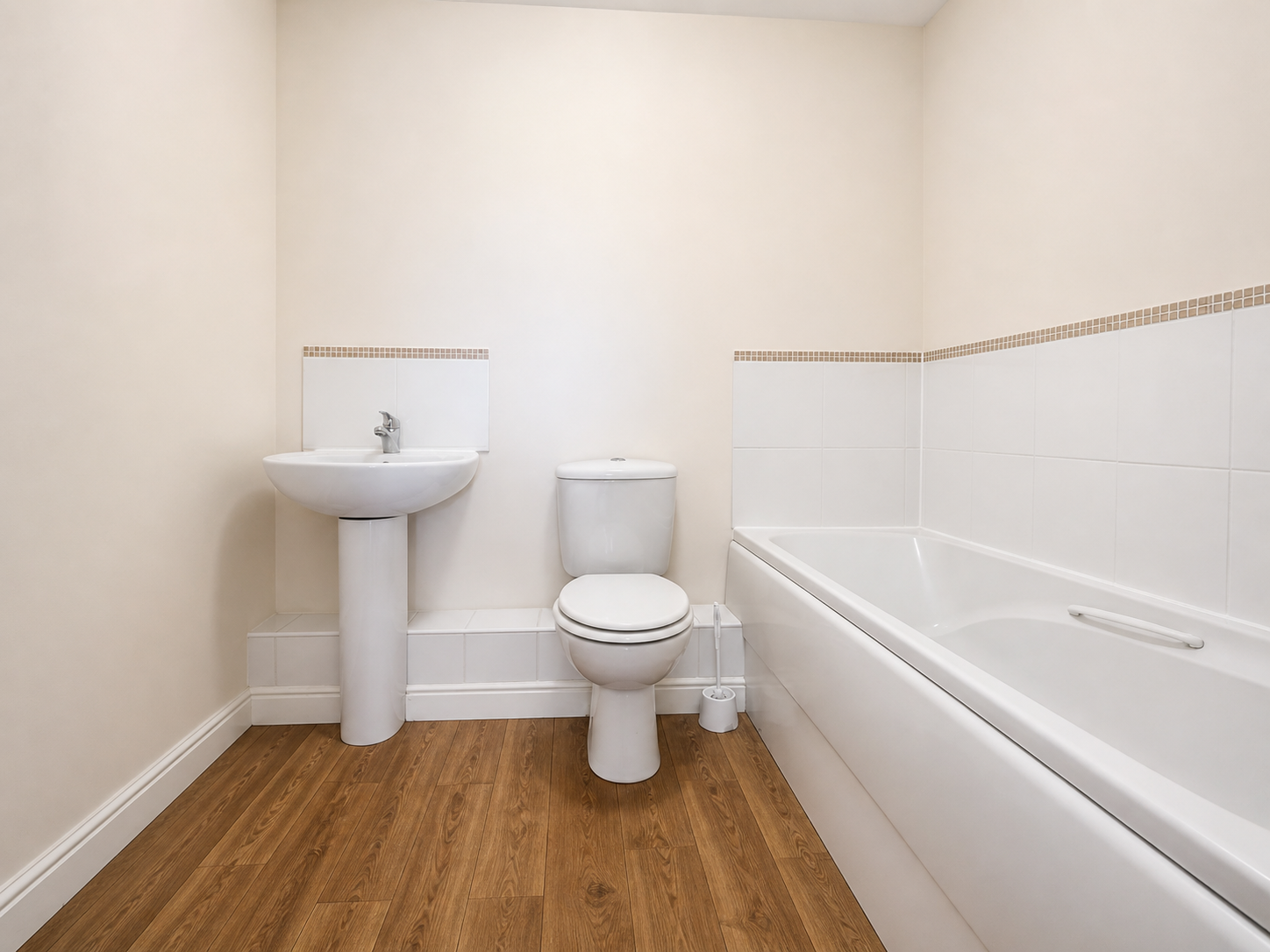 2 bed flat to rent in Stuart Road, Gravesend, DA11 0DT 3