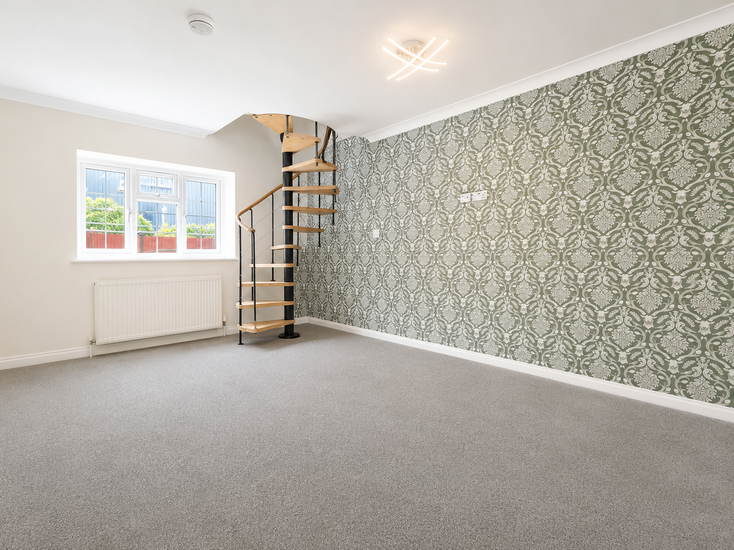 2 bed cottage to rent in Crown Quay Lane, Sittingbourne, ME10 3JQ 3