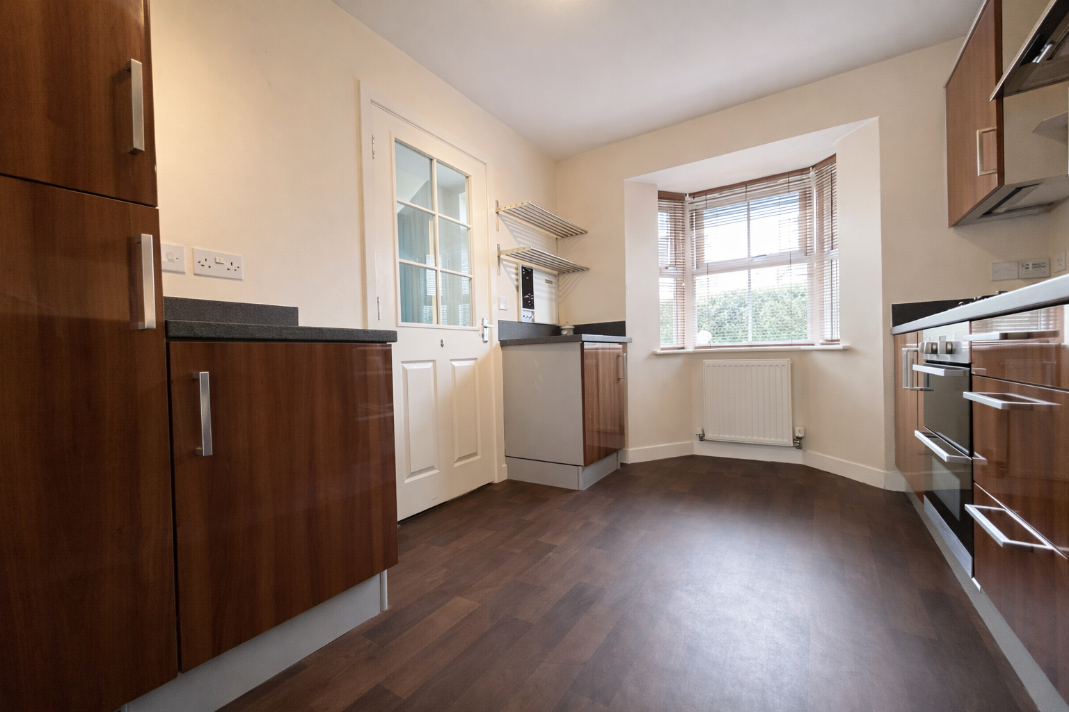 3 bed town house for sale in Crossways, Sittingbourne, ME10 4RN 2