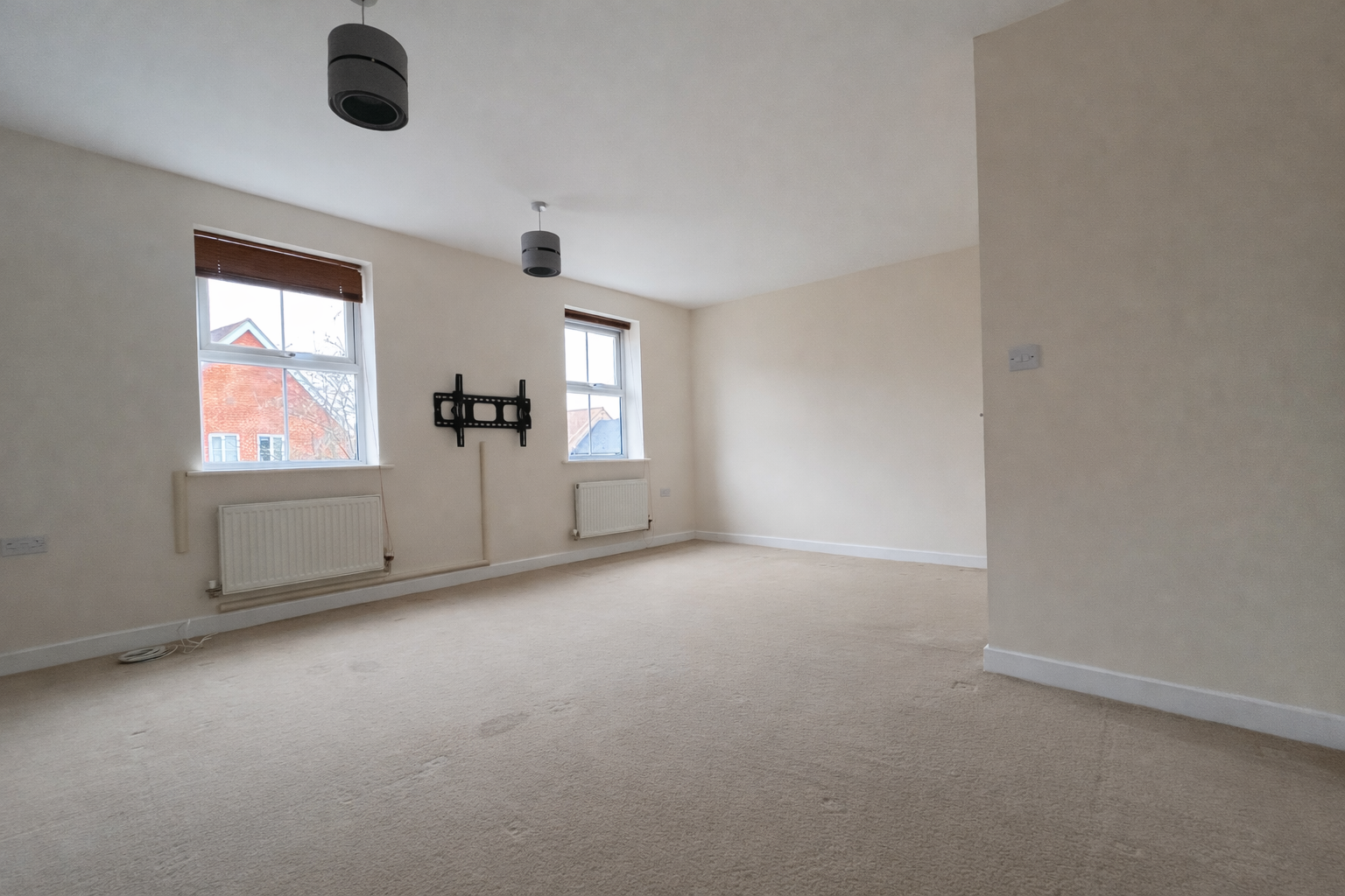 3 bed town house for sale in Crossways, Sittingbourne, ME10 4RN  - Property Image 11