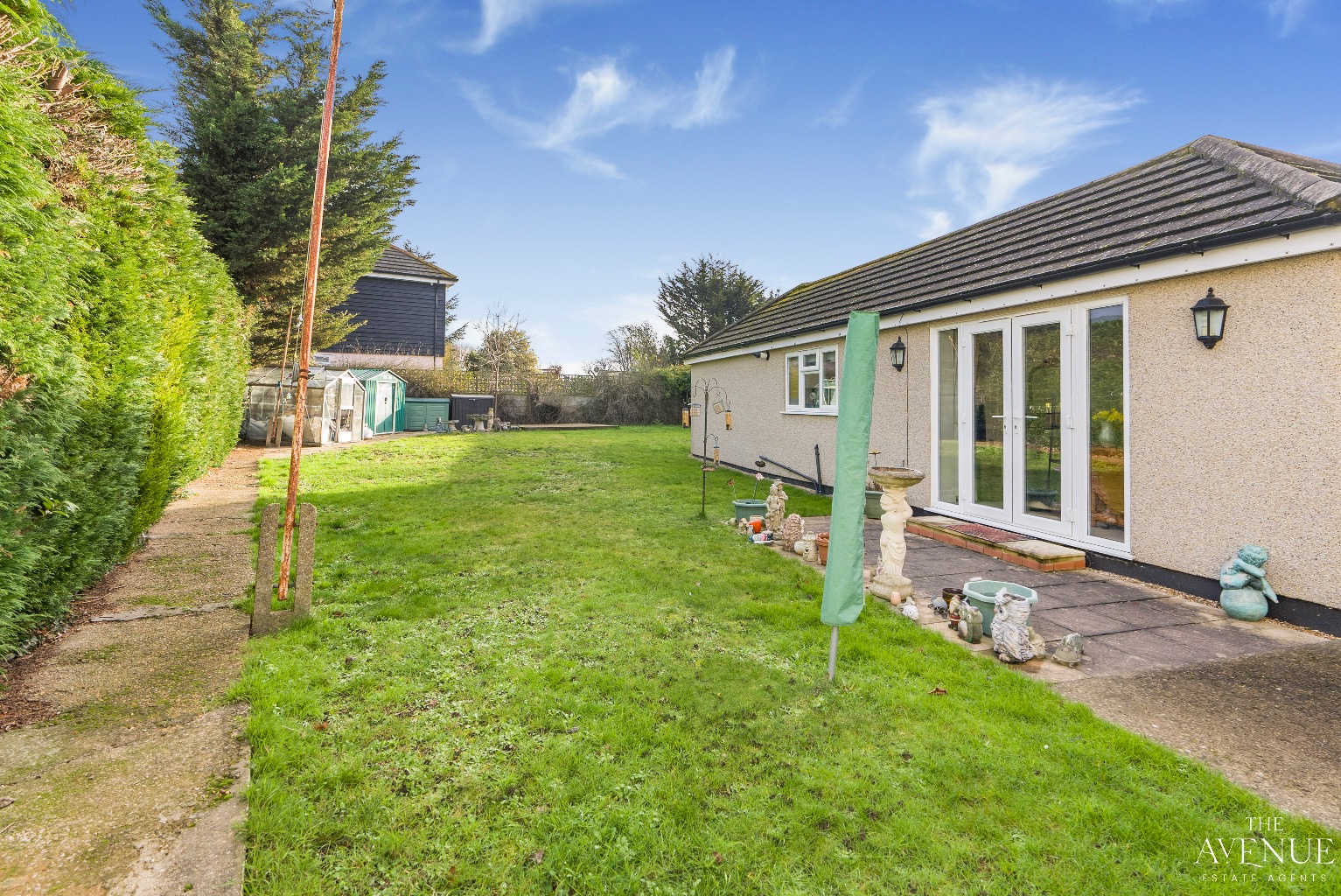 4 bed semi-detached house for sale in Chestnut Avenue, Grays  - Property Image 6