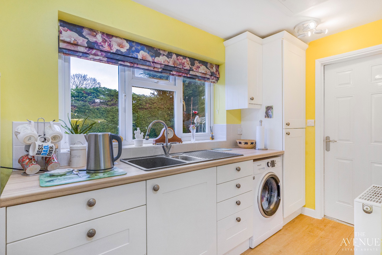 4 bed semi-detached house for sale in Chestnut Avenue, Grays 7