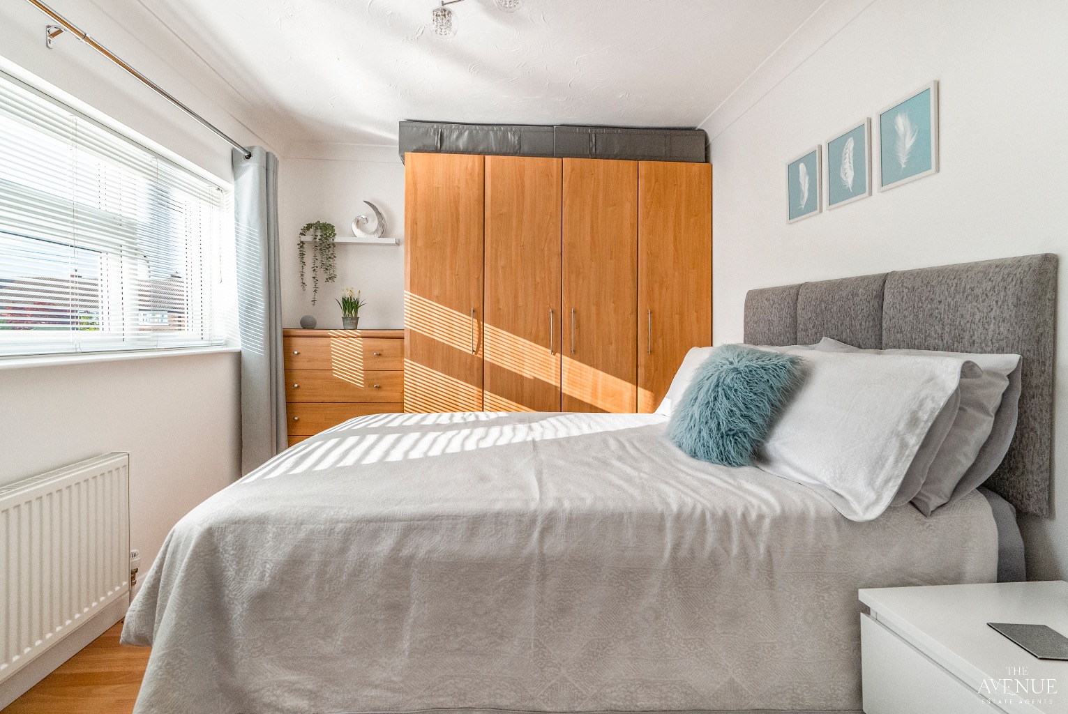 3 bed terraced house for sale in Hogarth Road, Stifford Clays 12