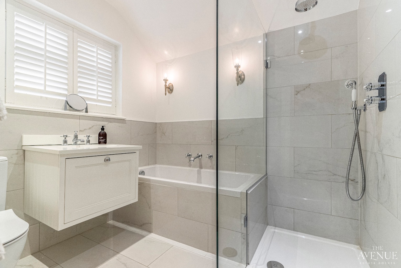4 bed detached house for sale in Chestnut Avenue, North Grays 21