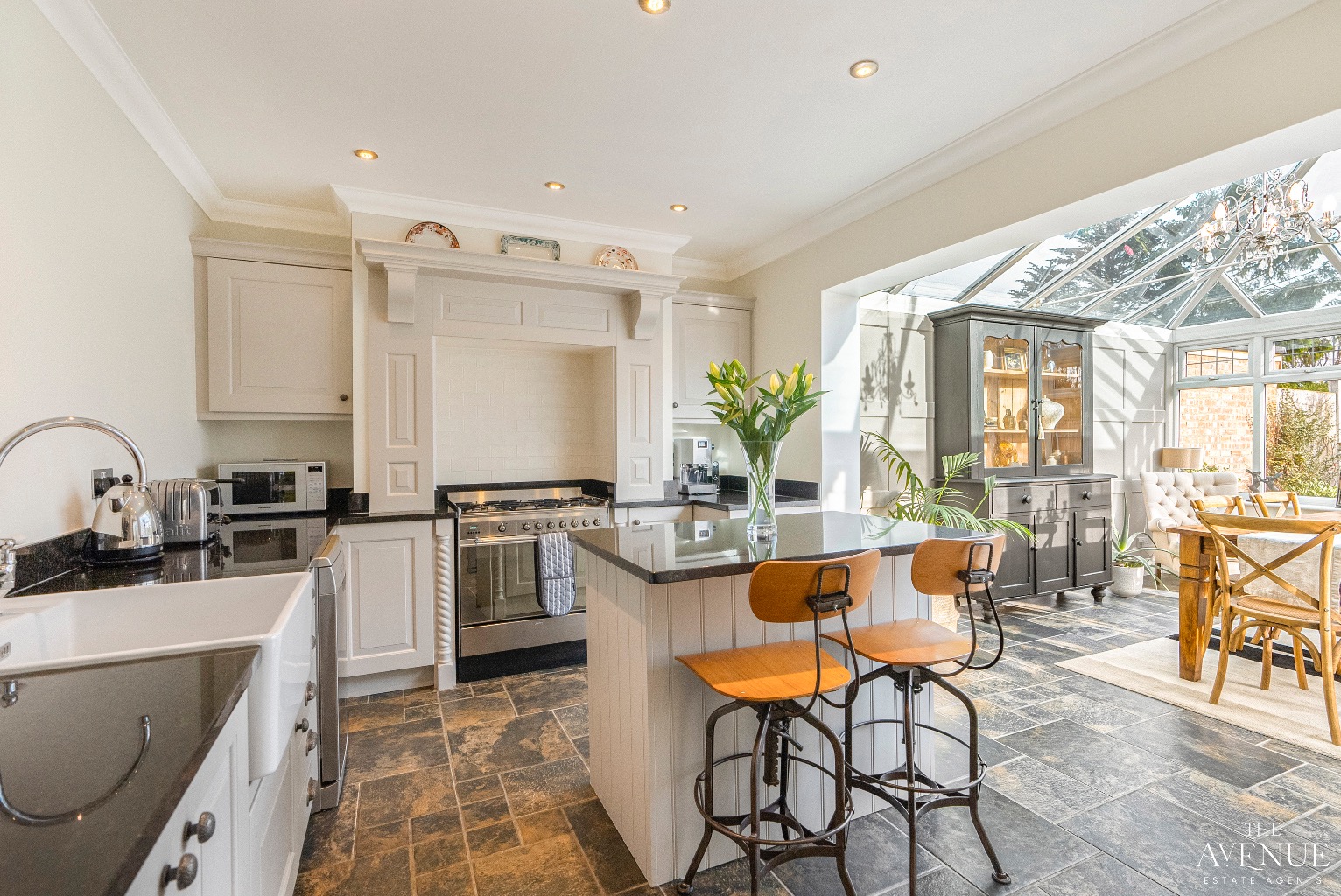 4 bed detached house for sale in Chestnut Avenue, North Grays 7