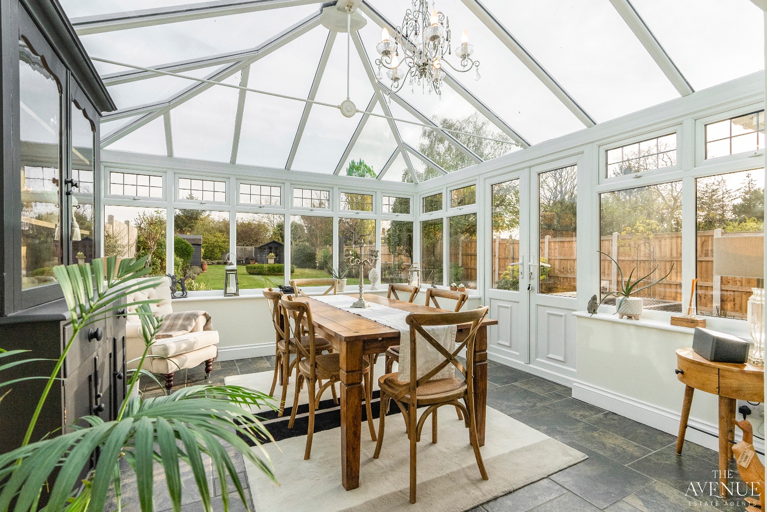 4 bed detached house for sale in Chestnut Avenue, North Grays  - Property Image 11