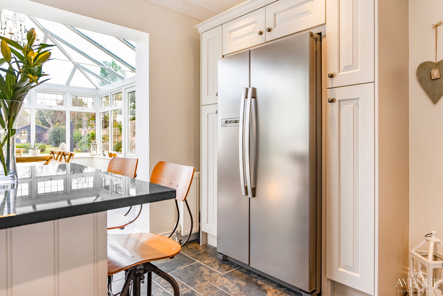 4 bed detached house for sale in Chestnut Avenue, North Grays  - Property Image 10