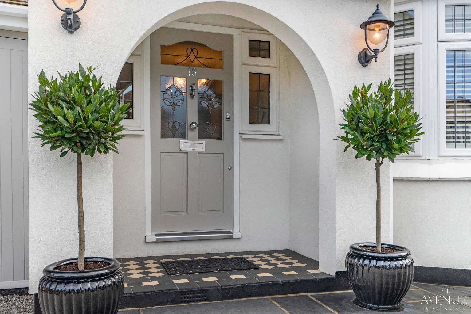 4 bed detached house for sale in Chestnut Avenue, North Grays 23