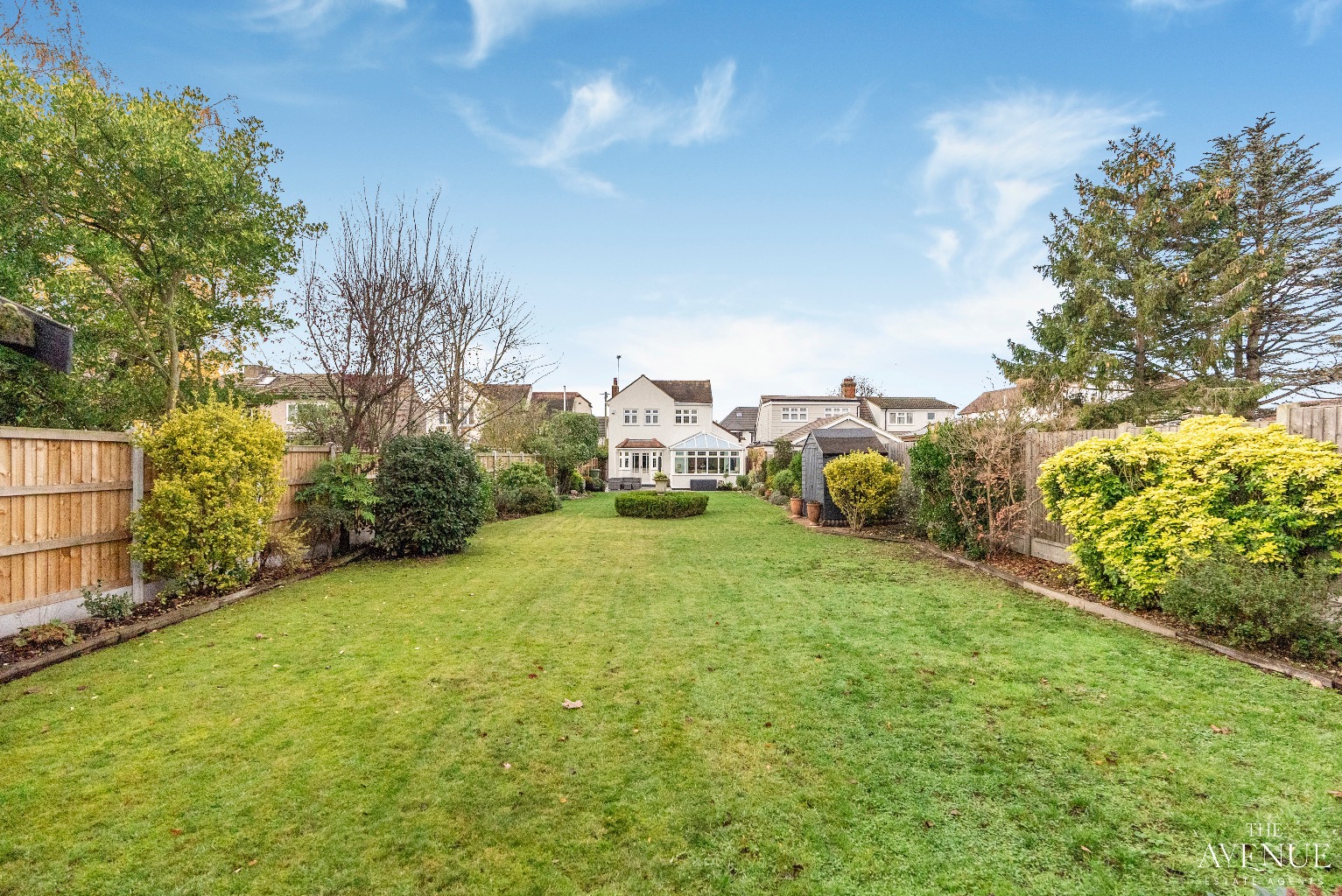 4 bed detached house for sale in Chestnut Avenue, North Grays  - Property Image 15