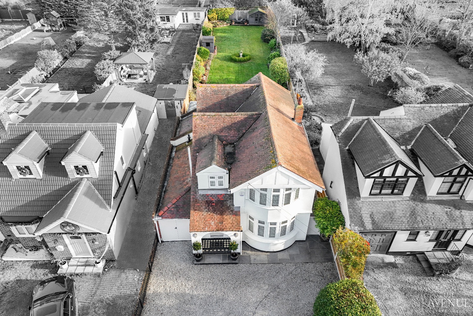 4 bed detached house for sale in Chestnut Avenue, North Grays 11