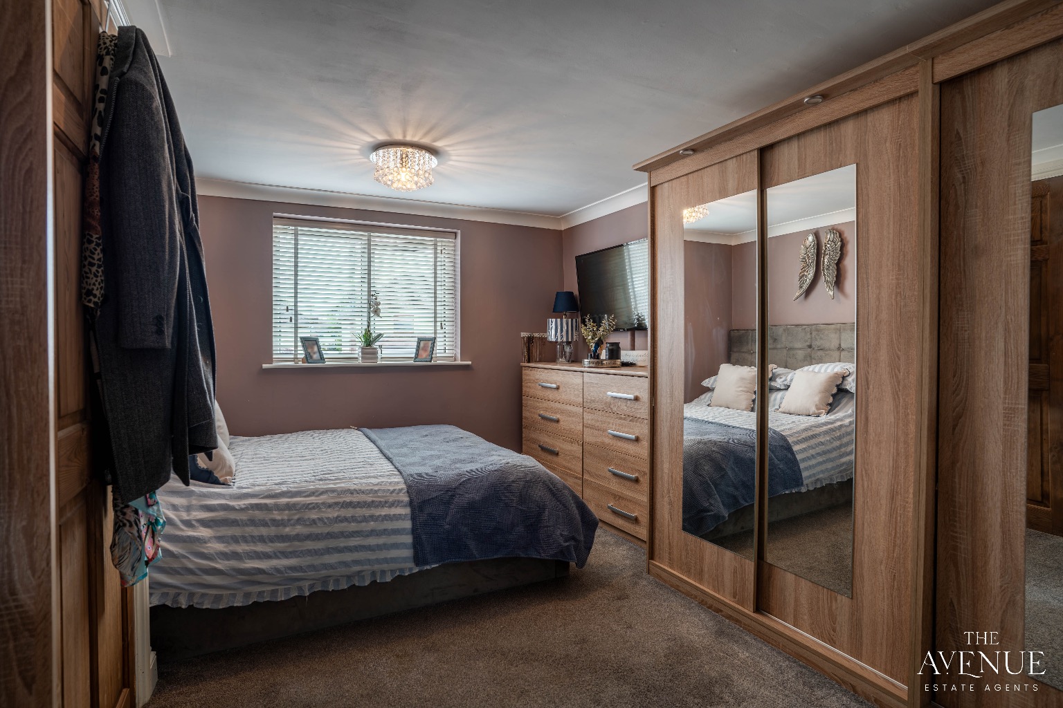 4 bed semi-detached house for sale in Gordon Road, Horndon-on-the-Hill  - Property Image 14