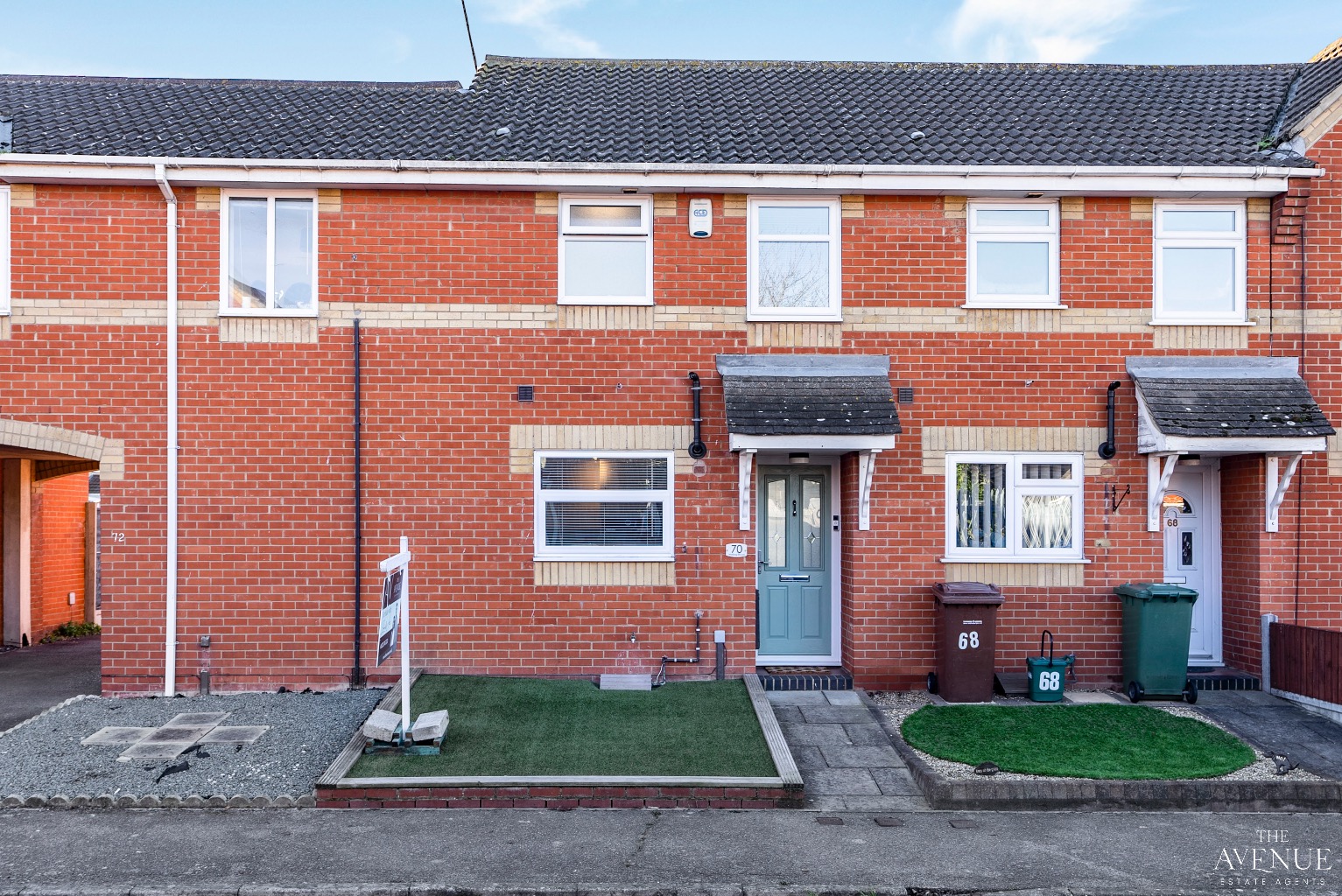 2 bed terraced house for sale in Welling Road, Orsett - Property Image 1