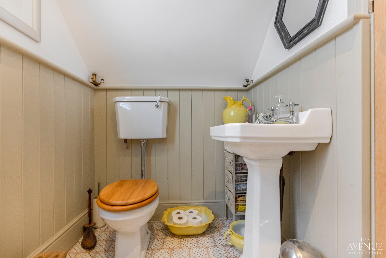 3 bed end of terrace house for sale in High View Avenue, Grays - Property Image 19