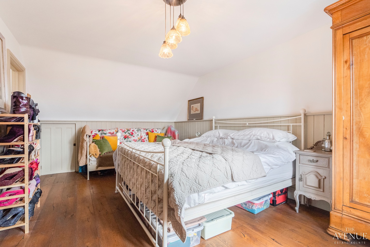 3 bed end of terrace house for sale in High View Avenue, Grays 15