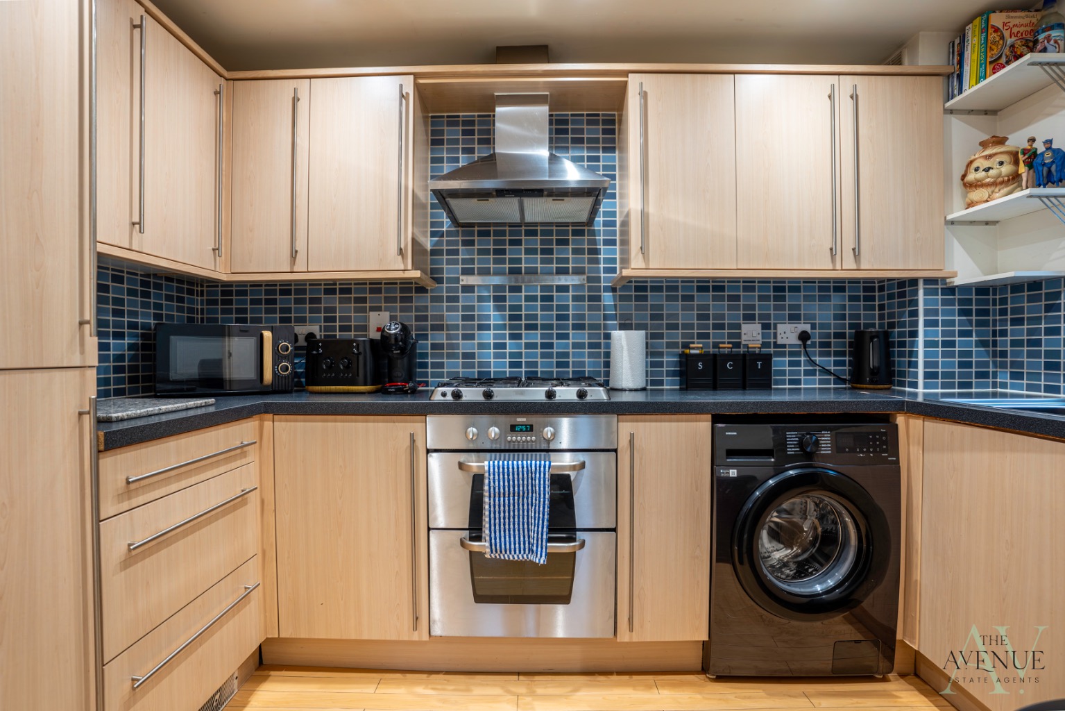 2 bed flat for sale in Frobisher Gardens, Chafford Hundred 2