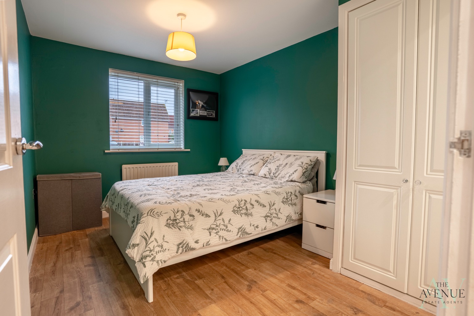2 bed flat for sale in Frobisher Gardens, Chafford Hundred 4