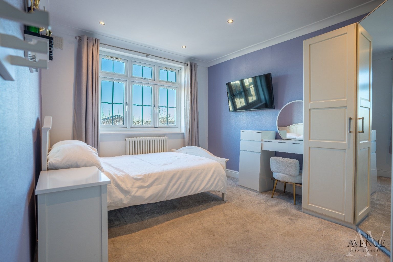 5 bed terraced house for sale in Maclennan Avenue, Rainham 11