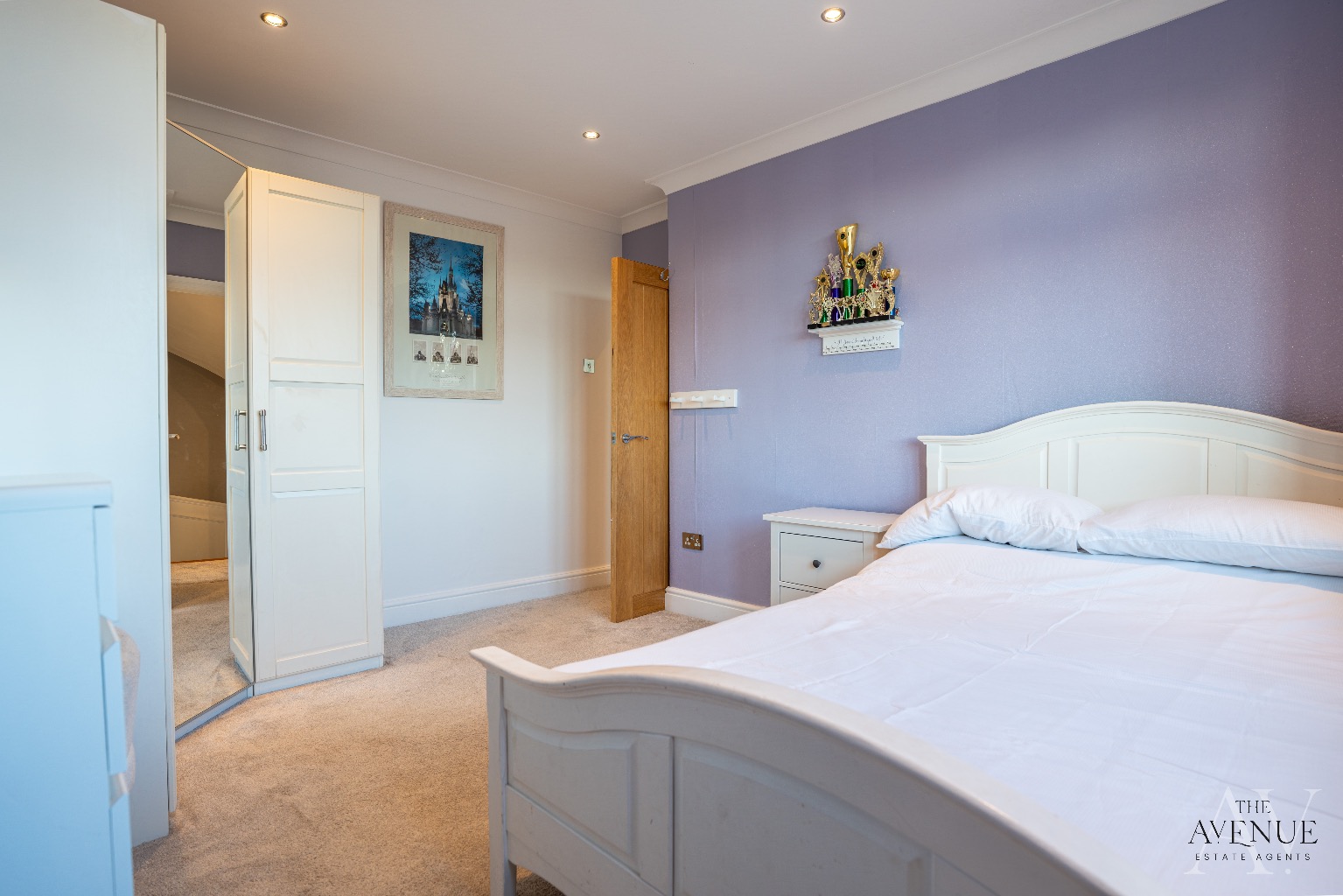 5 bed terraced house for sale in Maclennan Avenue, Rainham  - Property Image 13