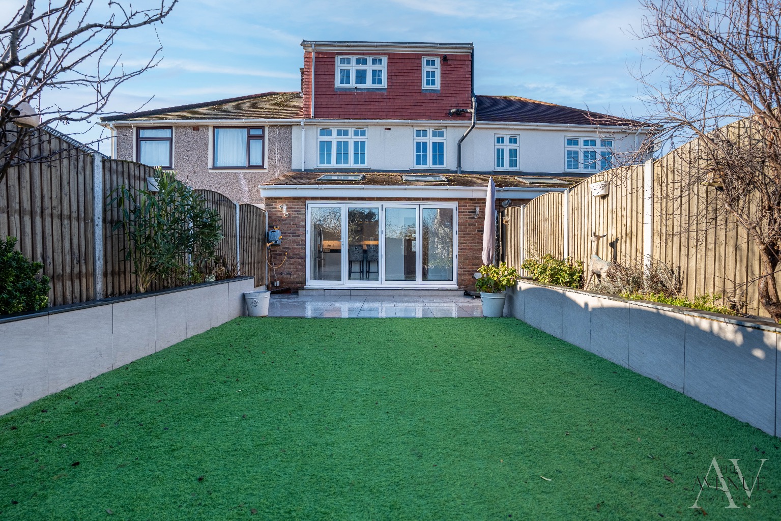 5 bed terraced house for sale in Maclennan Avenue, Rainham 18