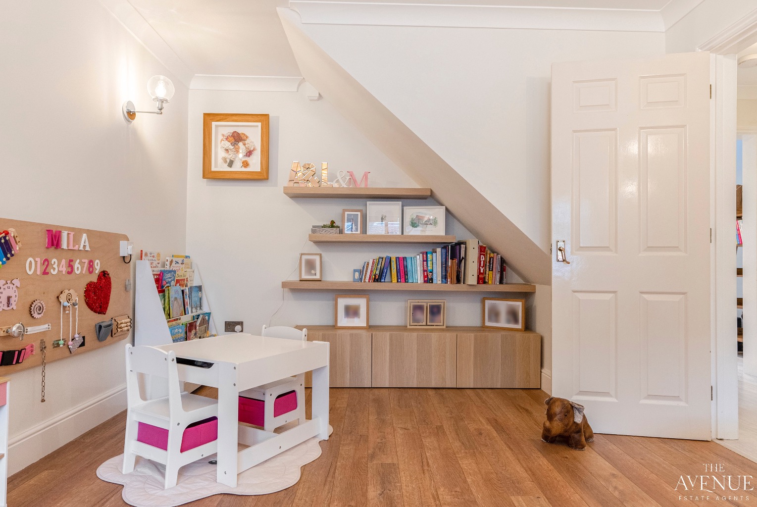 4 bed detached house for sale in Northfields, Grays 4