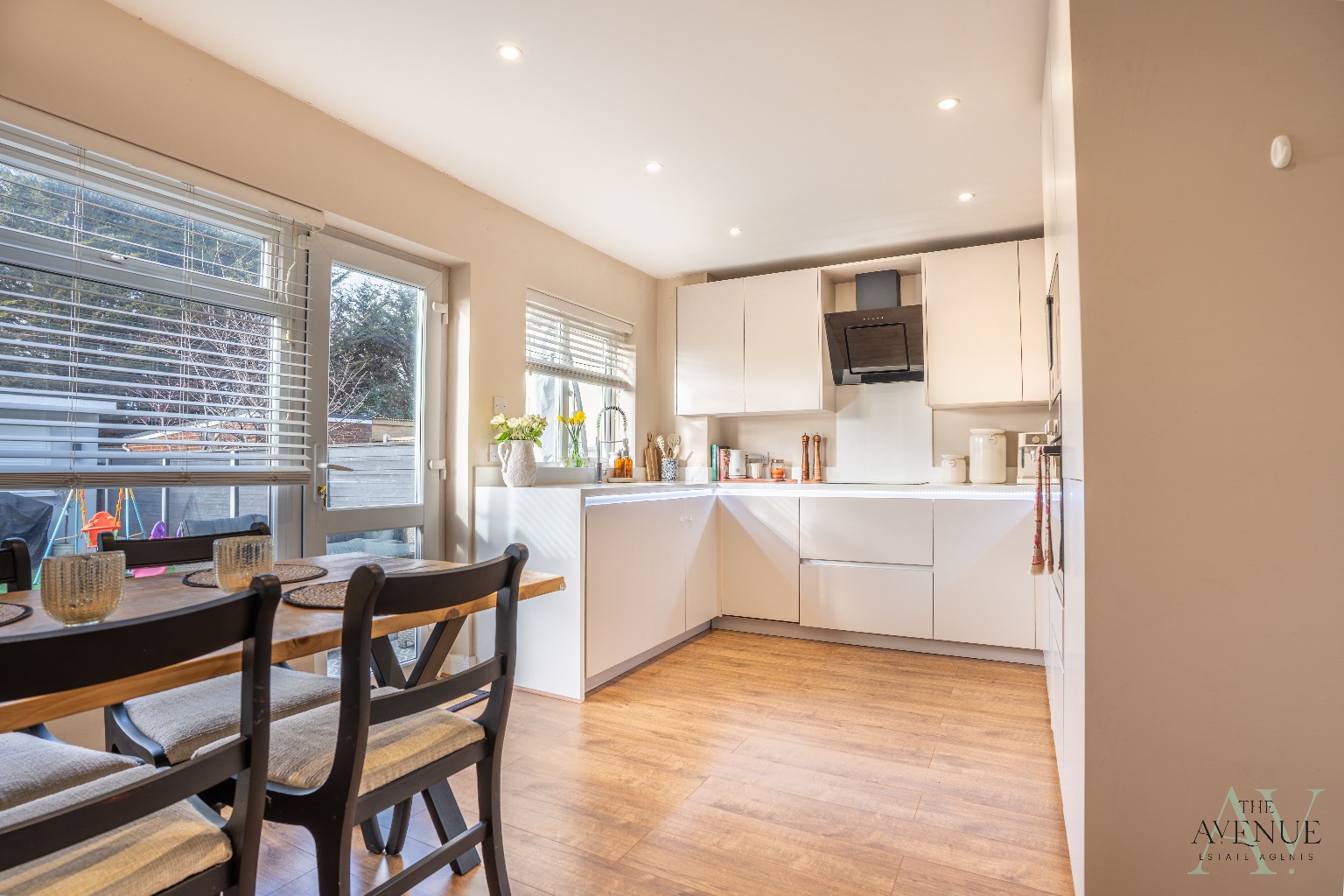 3 bed terraced house for sale in Larkswood Road, Corringham 4