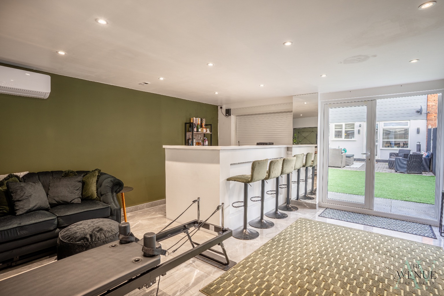3 bed terraced house for sale in Larkswood Road, Corringham 8
