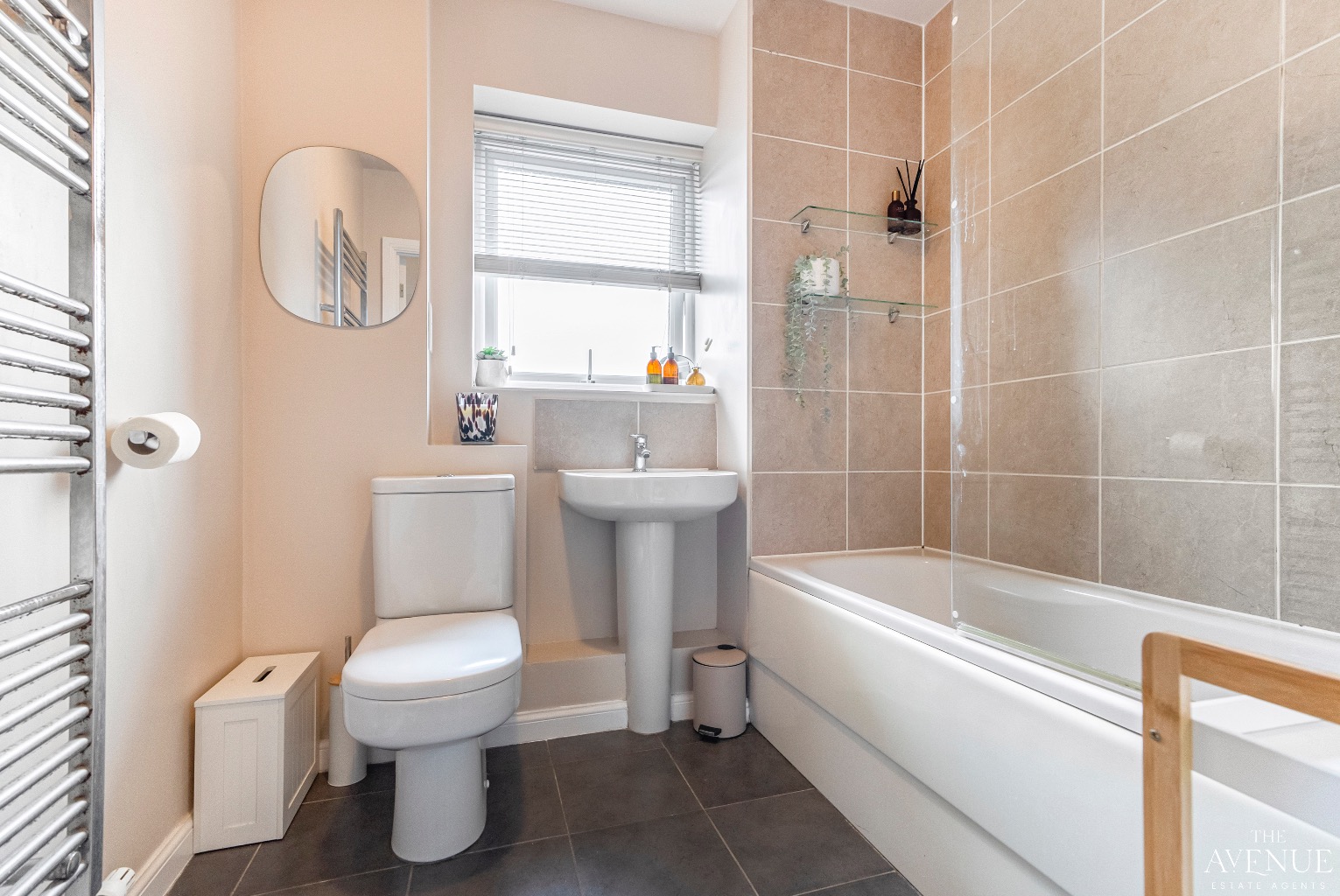 2 bed flat for sale in The Chase, Grays 11