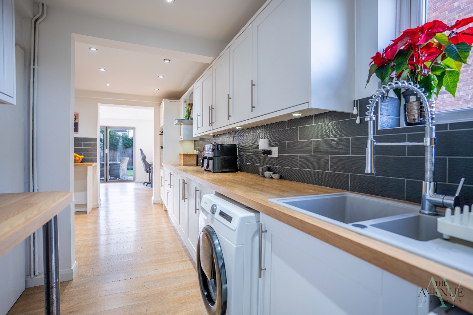3 bed end of terrace house for sale in Chafford Way, Stifford Clays 3