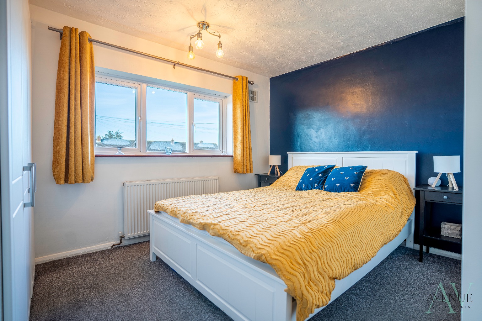 3 bed end of terrace house for sale in Chafford Way, Stifford Clays 5