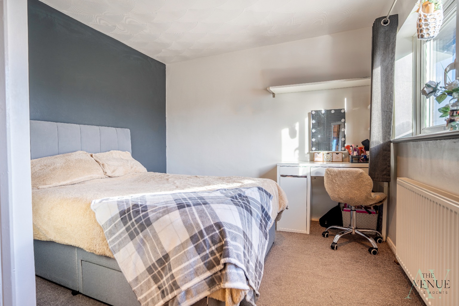 3 bed end of terrace house for sale in Chafford Way, Stifford Clays 7