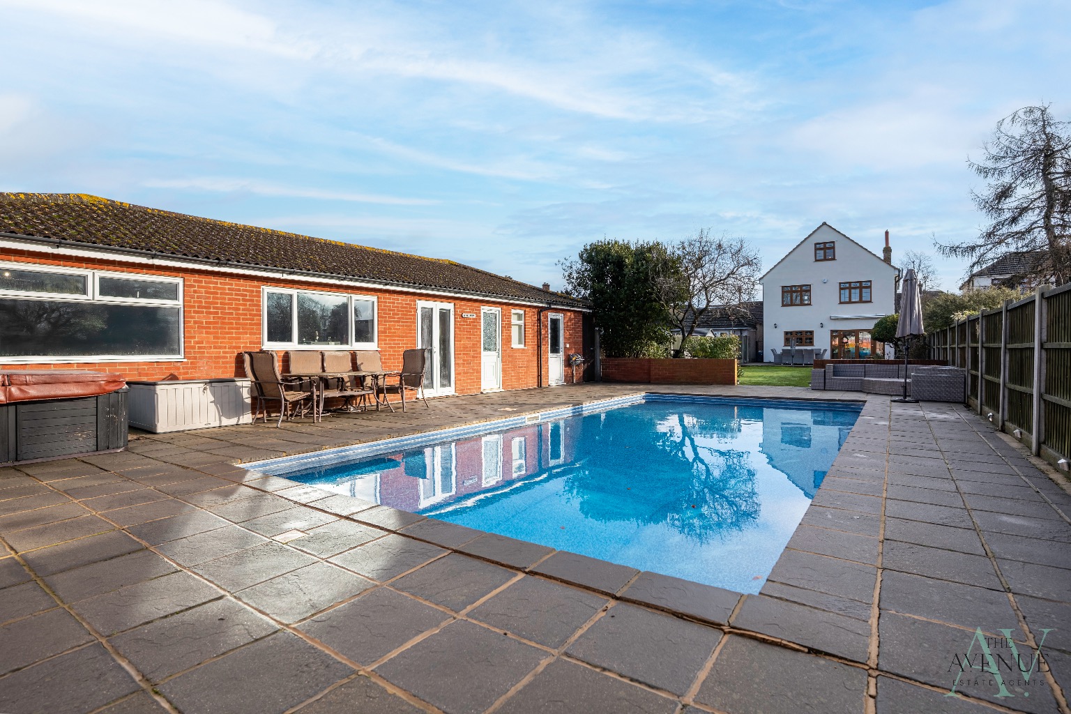 5 bed detached house for sale in Connaught Avenue, Grays  - Property Image 19