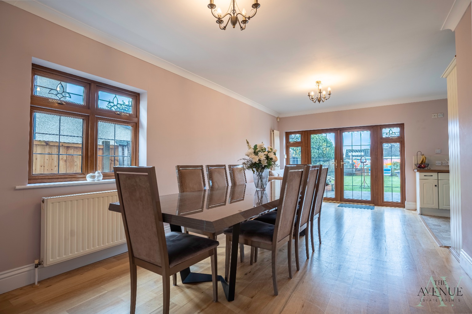 5 bed detached house for sale in Connaught Avenue, Grays  - Property Image 6