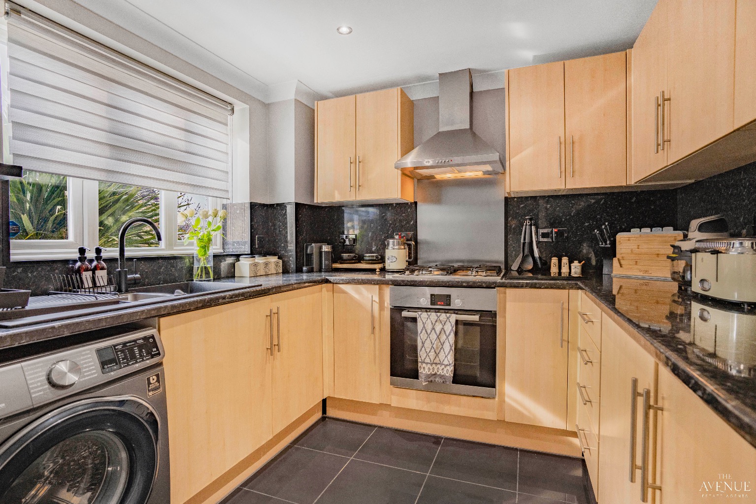 2 bed end of terrace house for sale in Alderton Road, Orsett 5