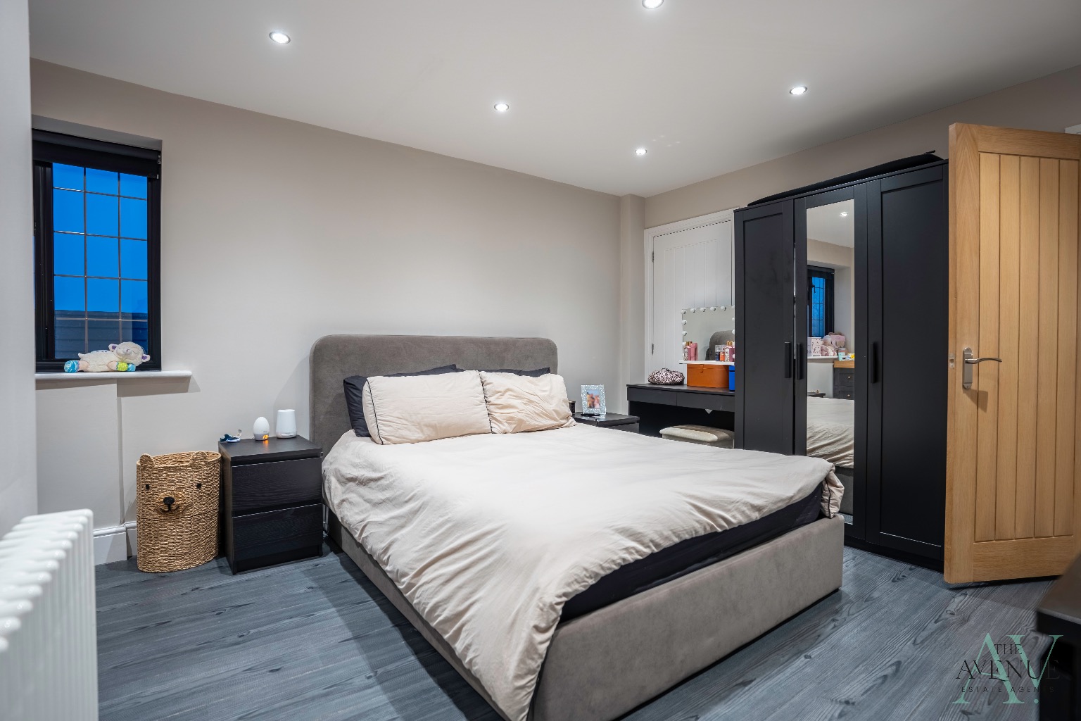 4 bed detached house for sale in Chestnut Avenue, North Grays 15