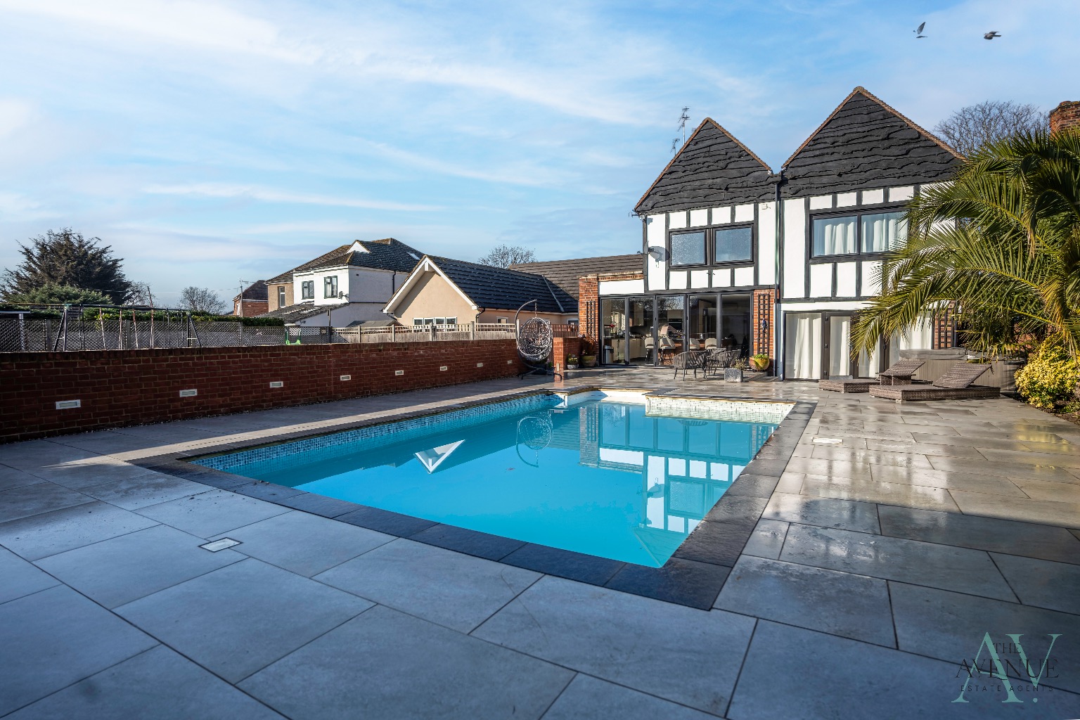 4 bed detached house for sale in Chestnut Avenue, North Grays 20