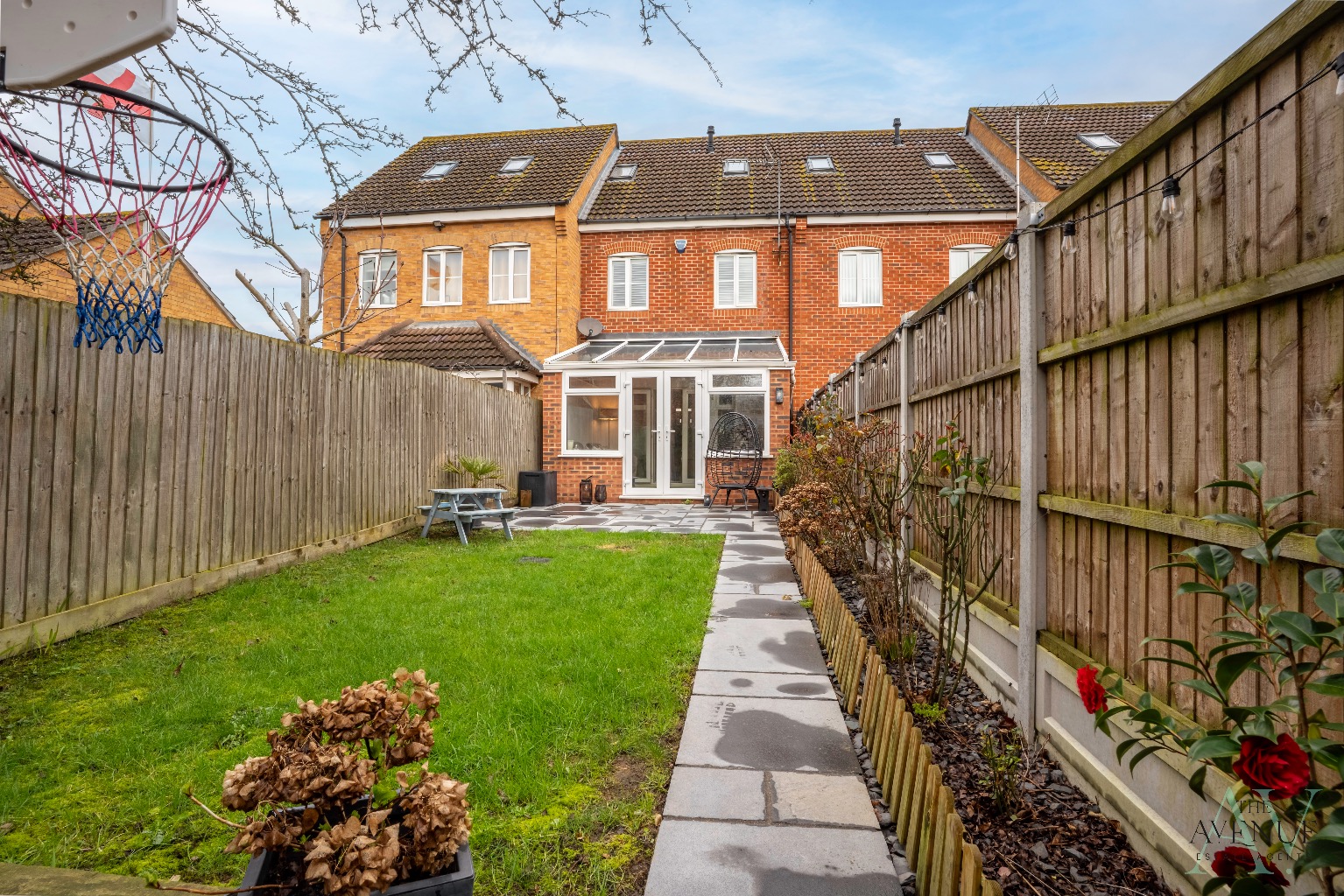 3 bed terraced house for sale in Wingfield Drive, Orsett  - Property Image 15