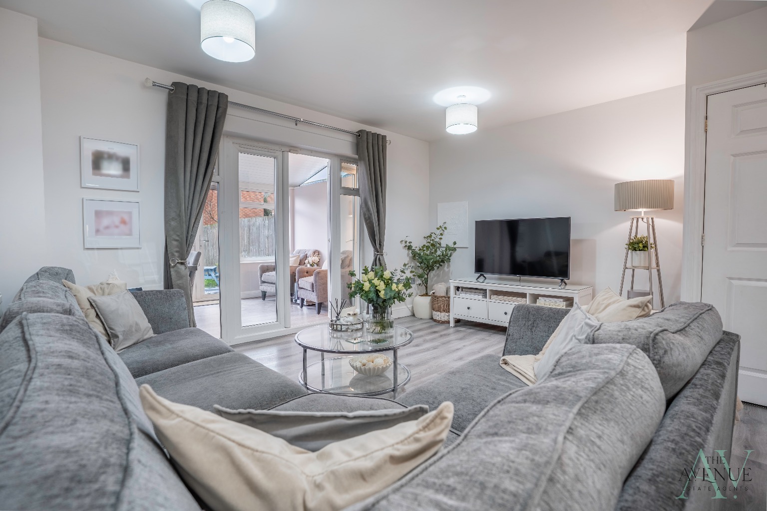 3 bed terraced house for sale in Wingfield Drive, Orsett 1
