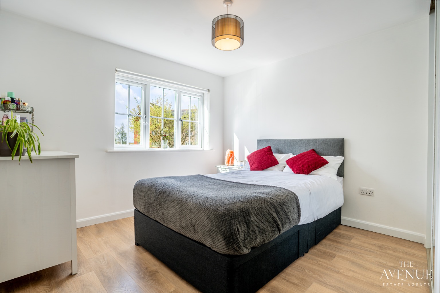 1 bed flat for sale in Kendal, Purfleet  - Property Image 6