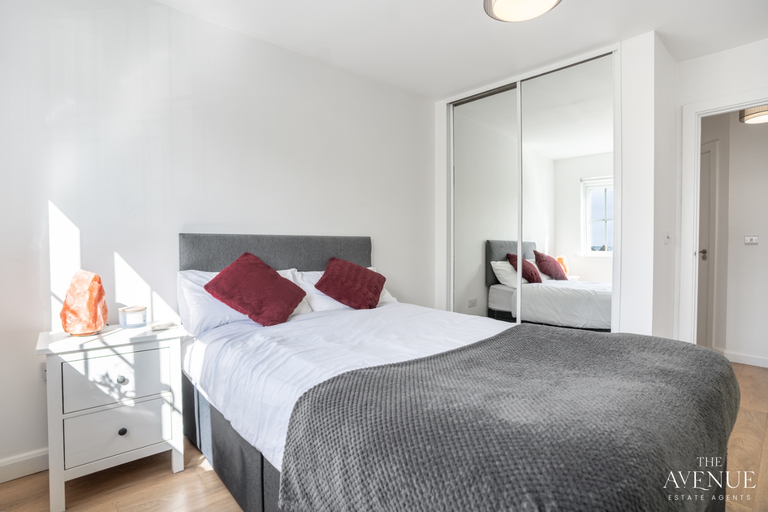 1 bed flat for sale in Kendal, Purfleet 6