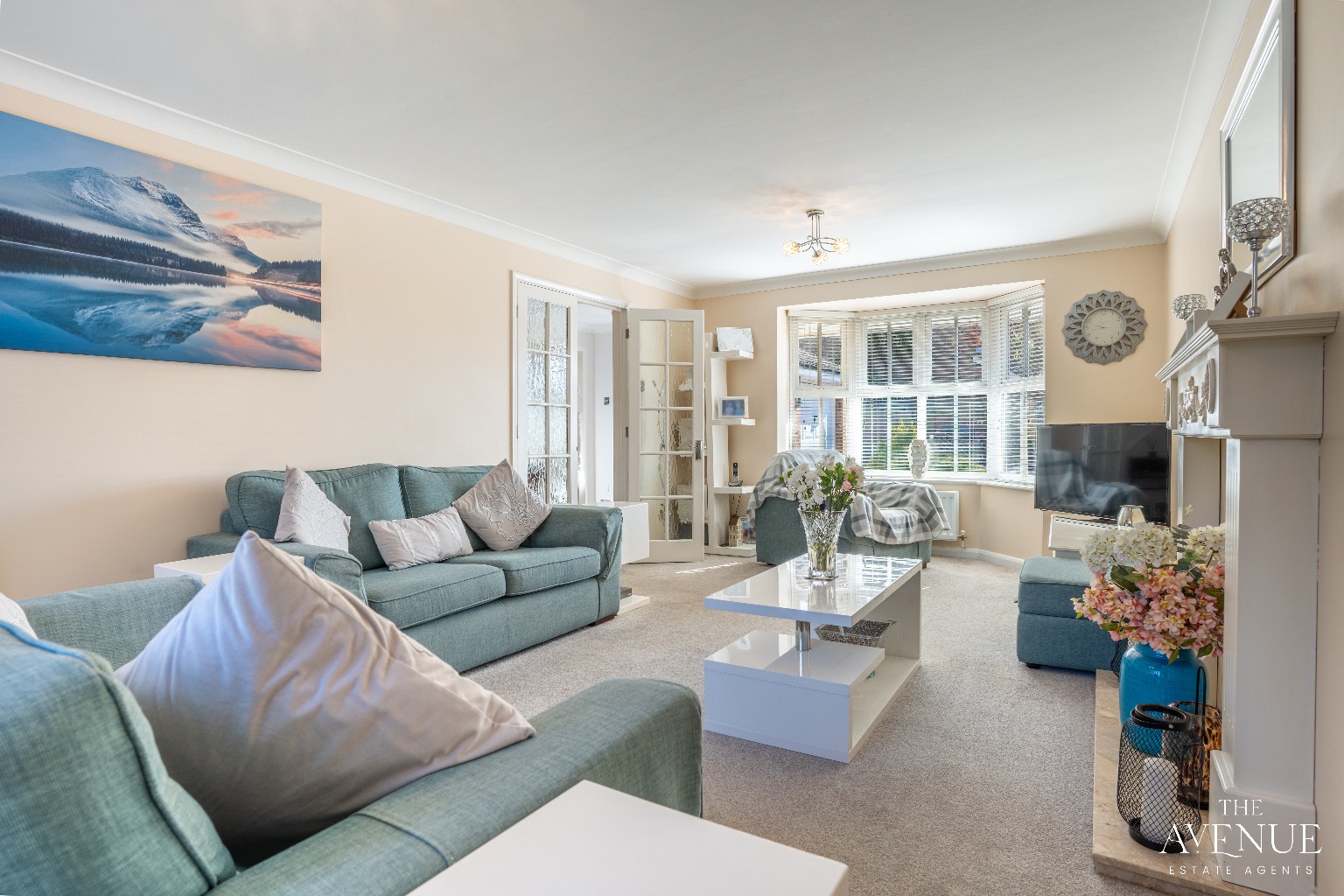 4 bed detached house for sale in Drake Road, Chafford Hundred 2