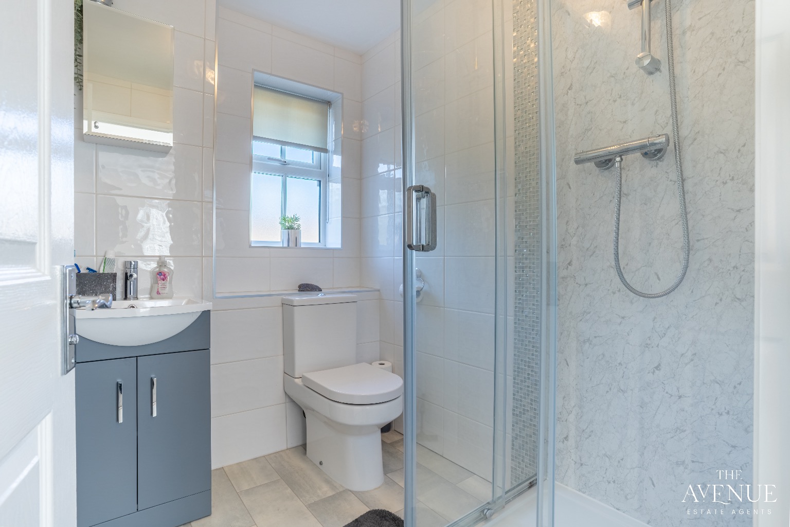 4 bed detached house for sale in Drake Road, Chafford Hundred 12