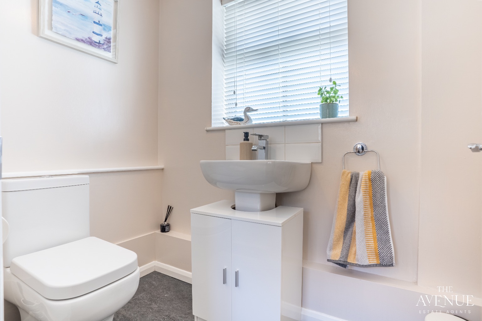 4 bed detached house for sale in Drake Road, Chafford Hundred 6