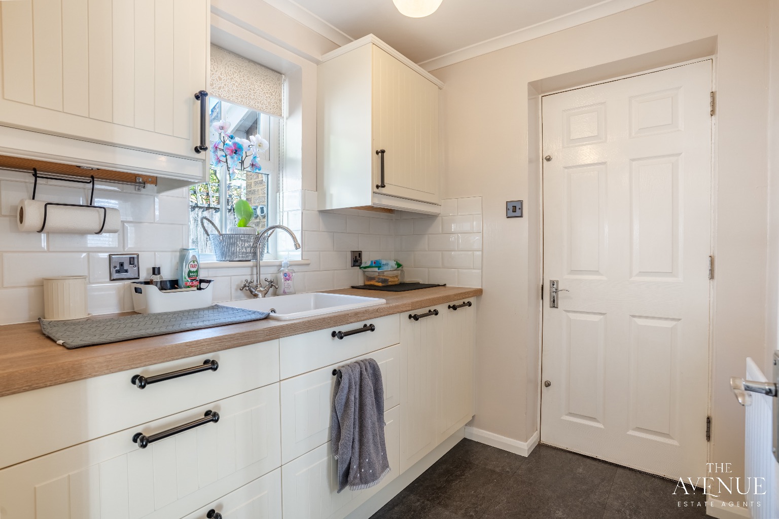 4 bed detached house for sale in Drake Road, Chafford Hundred 5
