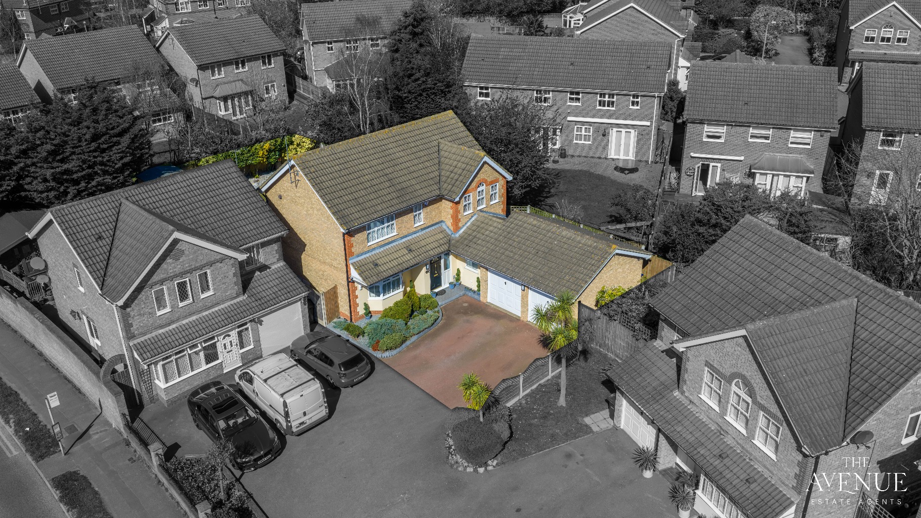 4 bed detached house for sale in Drake Road, Chafford Hundred - Property Image 1