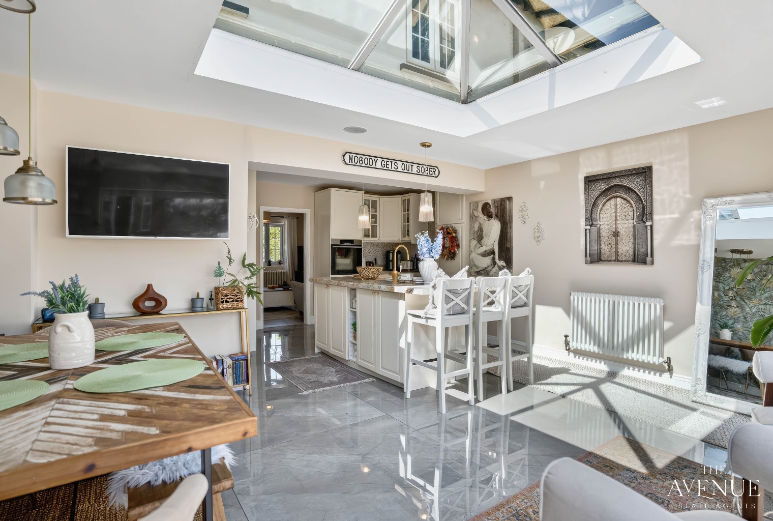 3 bed semi-detached house for sale in Hathaway Road, Grays 1
