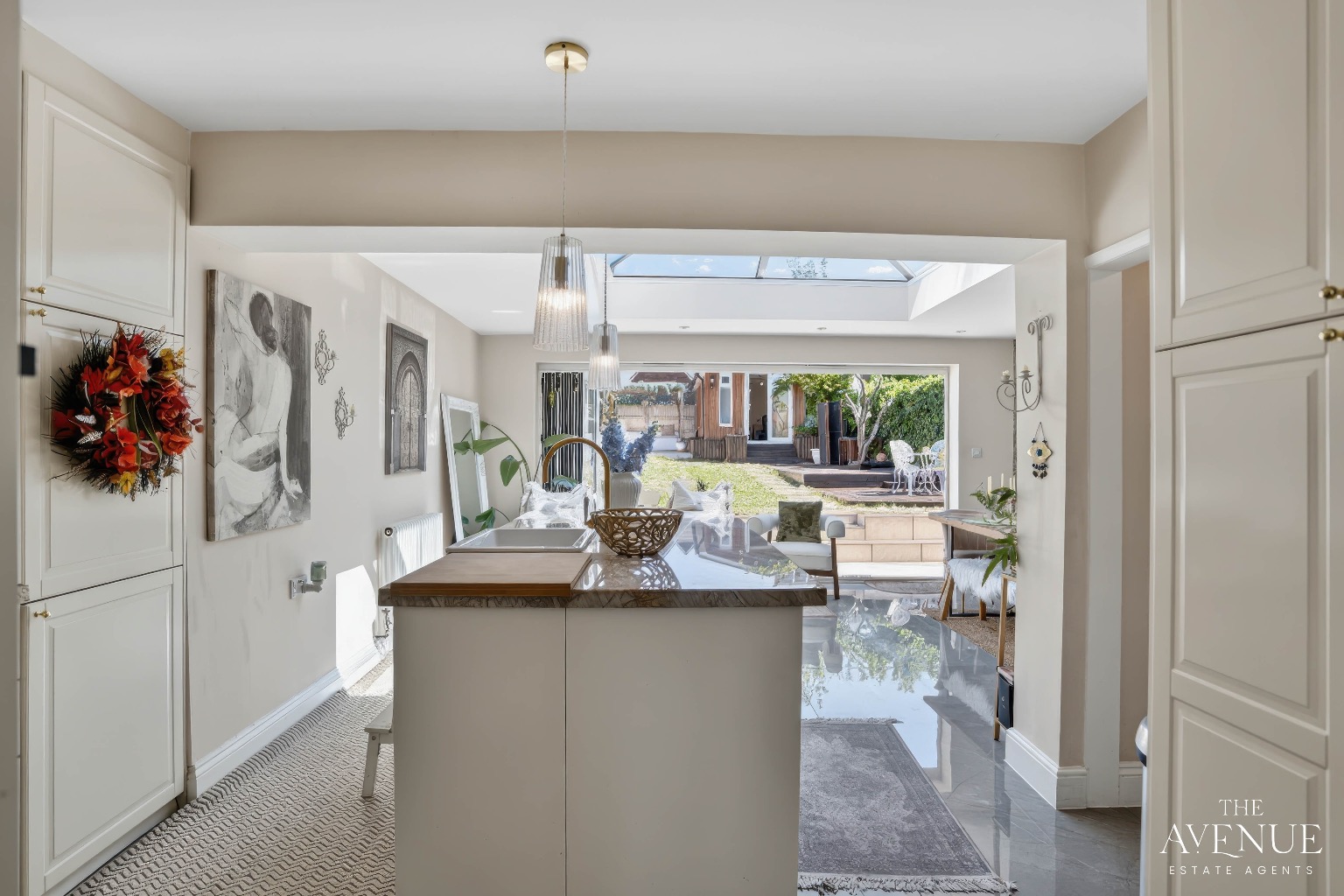 3 bed semi-detached house for sale in Hathaway Road, Grays 5